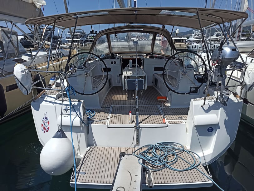 Kaštel Gomilica Sailboat 6 cabin 12 berths 12 guests 15.75 m Listing Number: #15859