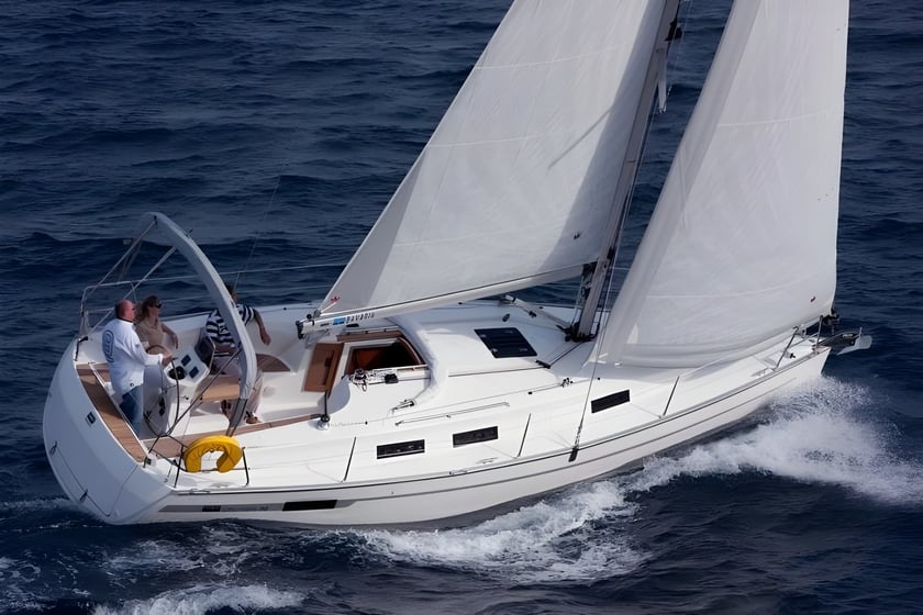 Stockholm - Saltsjöbaden Sailboat 2 cabin 6 berths 6 guests 9.99 m Listing Number: #15867