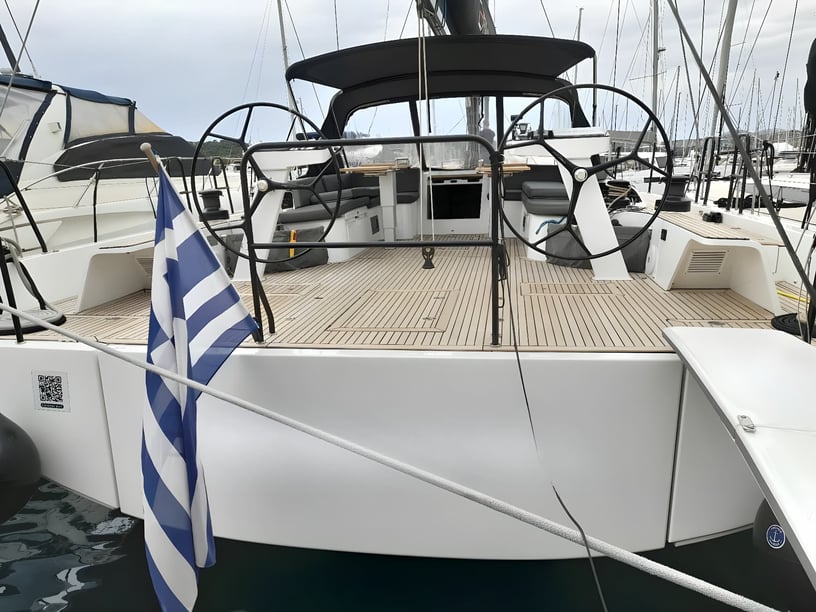 Lavrion Sailboat 4 cabin 9 berths 9 guests 17.16 m Listing Number: #15874 5