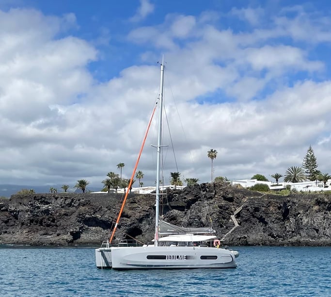 Ibiza Catamaran 4 cabin 11 berths 11 guests 11.33 m Listing Number: #15951 5