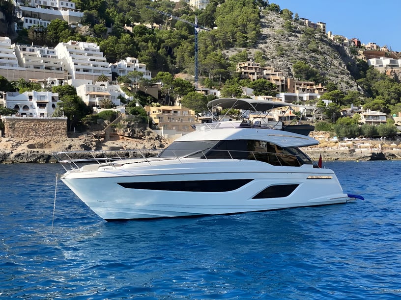 Palma de Mallorca Yate a motor Cabina 2  4  literas 4  invitados 17.85 m Número de anuncio: #15955 3