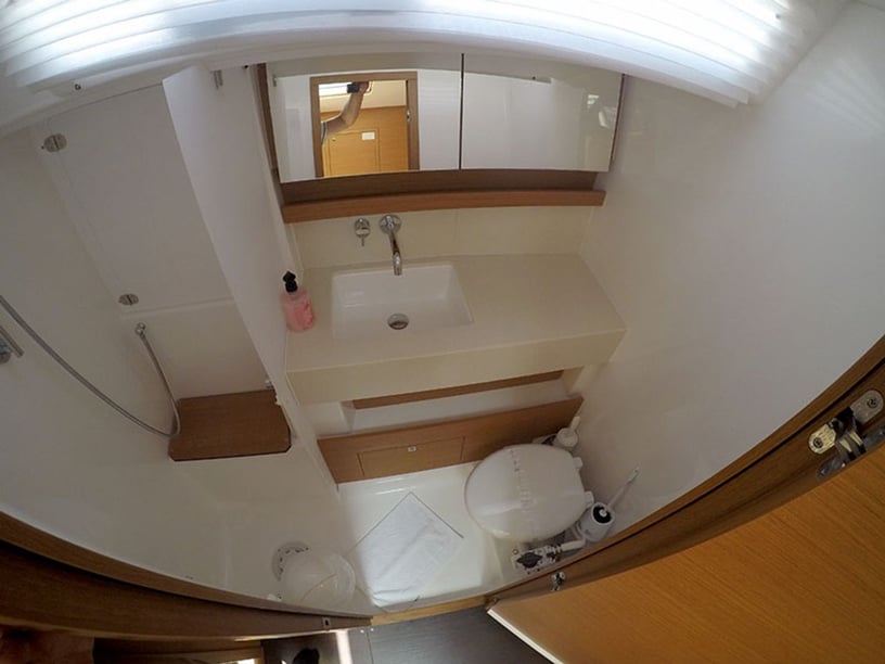 Sibenik Voilier Cabine 4  Couchettes 10  Invités 10  14.85 m Numéro de l'annonce: #15967 3