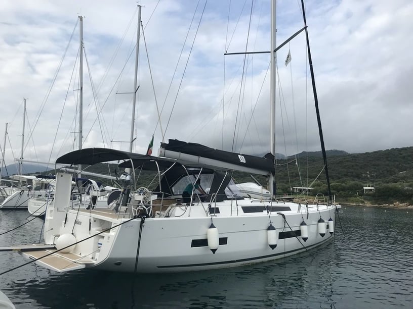 Portisco Sailboat 6 cabin 13 berths 13 guests 16.35 m Listing Number: #15985 3