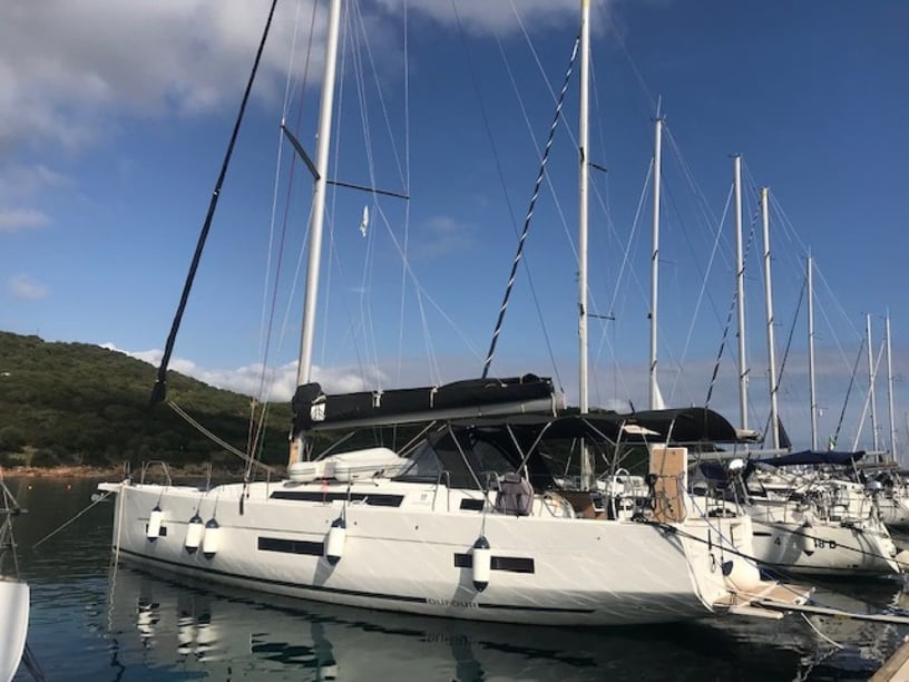 Portisco Sailboat 6 cabin 13 berths 13 guests 16.35 m Listing Number: #15985 4