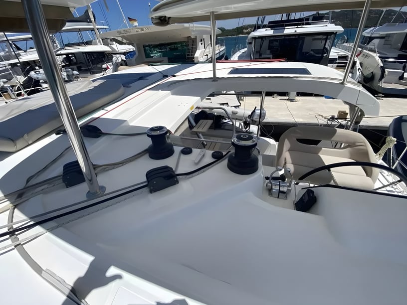 Portisco Katamaran 6 kabin Konaklama 12 kişi Seyir 12 kişi 12 m İlan No: #15992 4