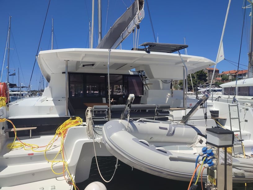 Sibenik Catamarán Cabina 6  12  literas 12  invitados 12.58 m Número de anuncio: #16050