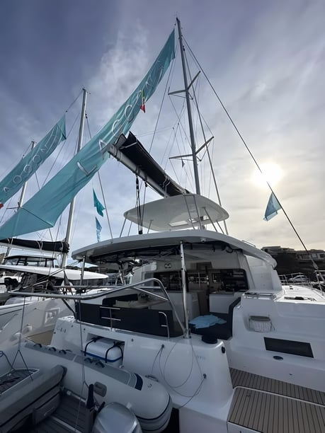 Portisco Catamaran Cabine 6  Couchettes 12  Invités 12  13.99 m Numéro de l'annonce: #16086 3