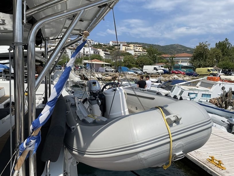 Skiathos Katamaran 6 Kabine 11 Liegeplätze 12 Gäste 13.99 m Nummer des Inserats: #16091 4