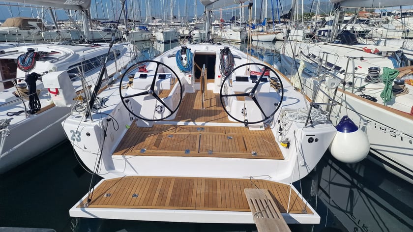 Kaštel Gomilica Voilier Cabine 4  Couchettes 10  Invités 10  14.14 m Numéro de l'annonce: #16110 3