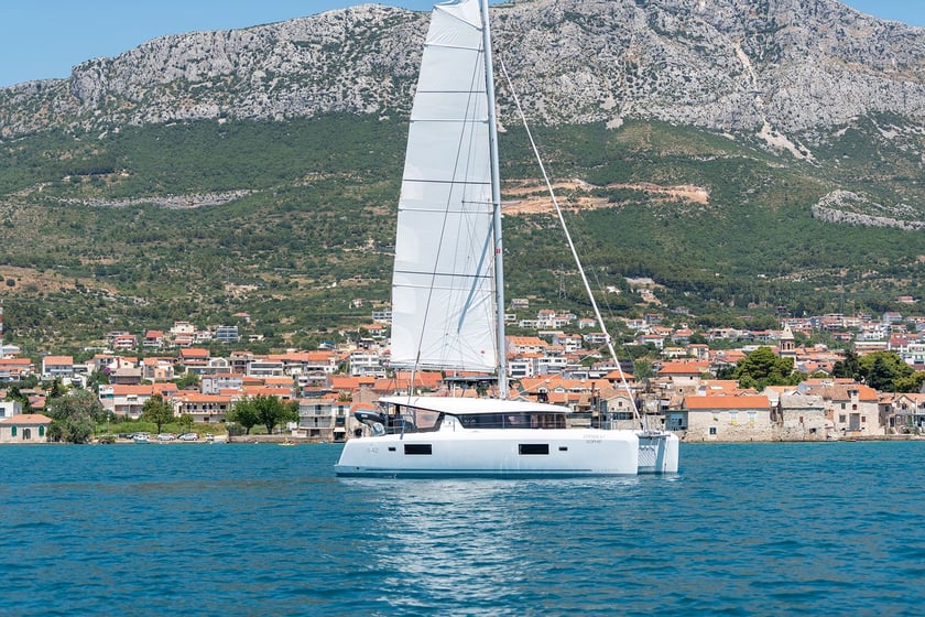 Kaštel Gomilica Catamaran 3 cabin 6 berths 6 guests 12.8 m Listing Number: #16114 3