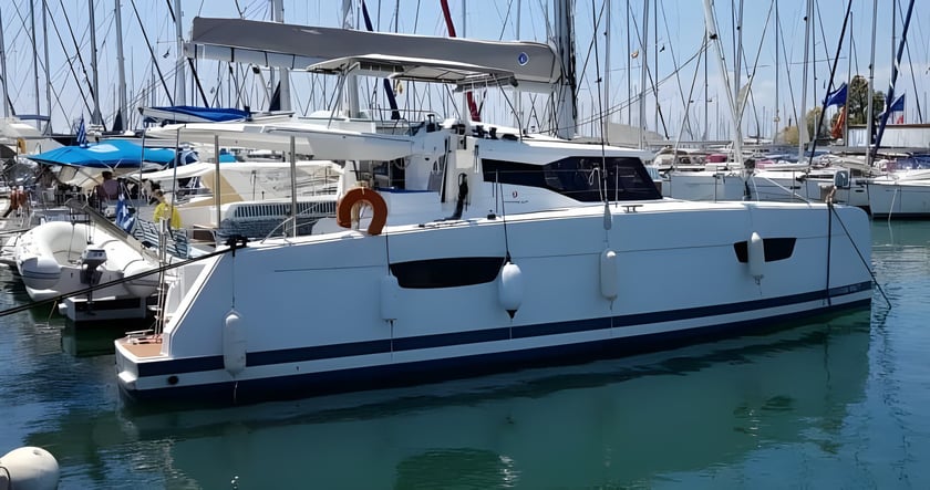 Hyères Catamarano cabina 4  cuccette 8  8  ospiti 12.58 m Numero dell'inserzione: #16120