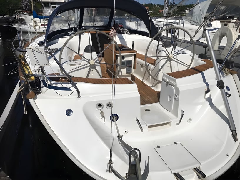 Stockholm - Saltsjöbaden Sailboat 4 cabin 9 berths 9 guests 13.95 m Listing Number: #16132 3