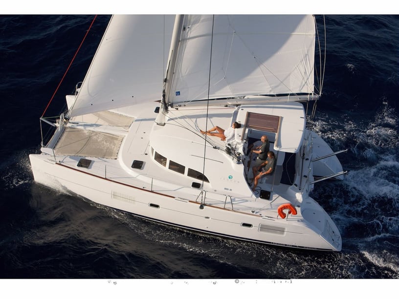 Martinique Catamaran Cabine 4  8  slaapplaatsen 10  gasten 11.45 m Lijstnummer: #16197
