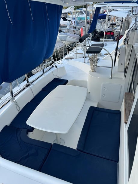 Martinique Catamaran Cabine 4  8  slaapplaatsen 10  gasten 11.45 m Lijstnummer: #16197 4