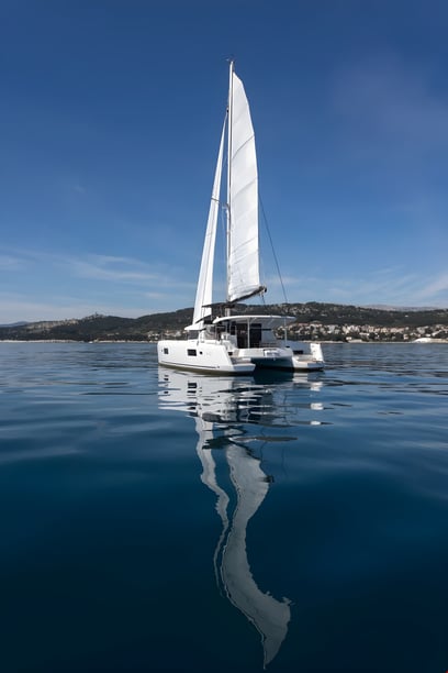 Rogoznica Catamaran Cabine 6  12  slaapplaatsen 12  gasten 12.8 m Lijstnummer: #16209 5
