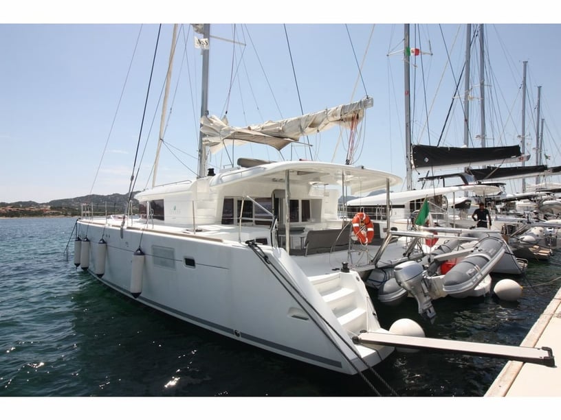 San Teodoro Catamaran 4 cabin 12 berths 12 guests 13.96 m Listing Number: #16211
