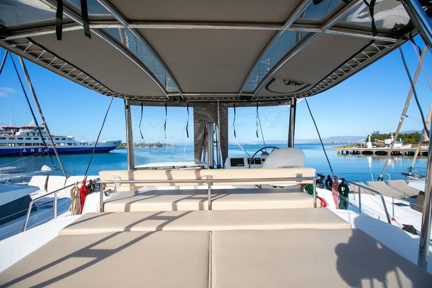 Volos, Platanië Catamaran Cabine 6  12  slaapplaatsen 12  gasten 13.1 m Lijstnummer: #16217 3