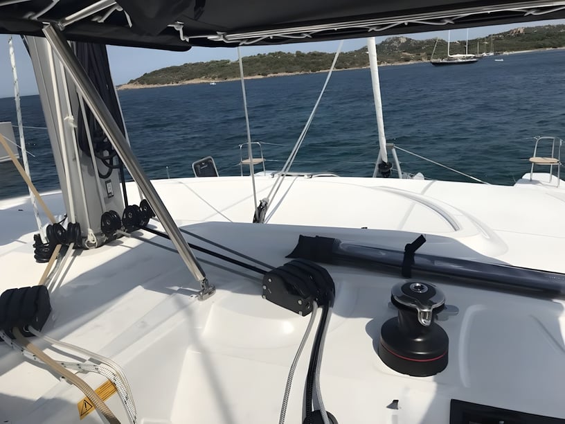 Portisco Catamaran Cabine 4  10  slaapplaatsen 10  gasten 11.74 m Lijstnummer: #16231 5