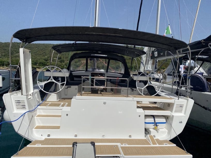 Portisco Sailboat 6 cabin 13 berths 13 guests 14.85 m Listing Number: #16235 3