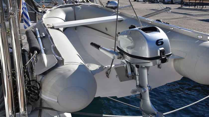 Atenas Catamarán Cabina 6  11  literas 12  invitados 12.79 m Número de anuncio: #16243 5