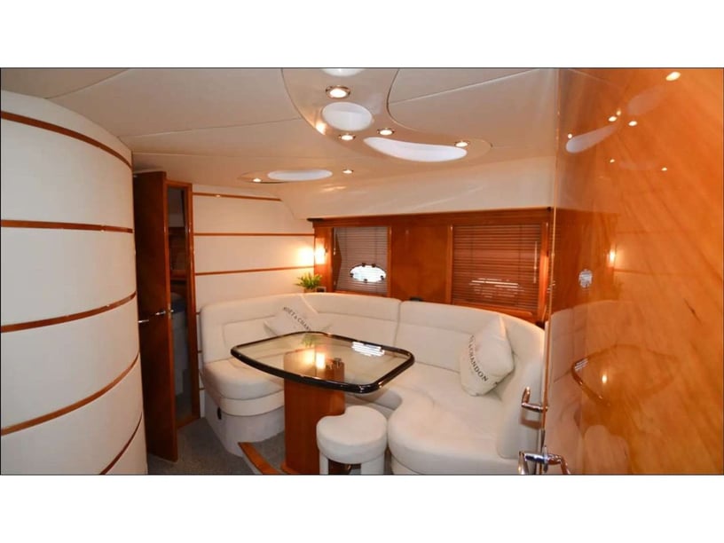 Sukosan Motorjacht Cabine 2  4  slaapplaatsen 4  gasten 13.6 m Lijstnummer: #16245 2