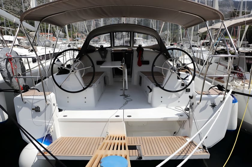 Dubrovnik Barca a vela cabina 3  cuccette 6  6  ospiti 11.22 m Numero dell'inserzione: #16246 4