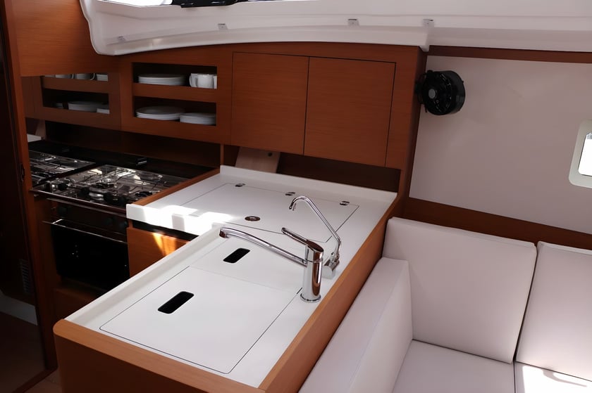 Dubrovnik Barca a vela cabina 3  cuccette 6  6  ospiti 11.22 m Numero dell'inserzione: #16246 5