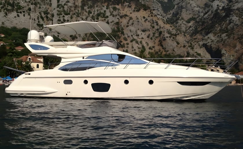 Sibenik Yacht à moteur Cabine 3  Couchettes 8  Invités 8  14.1 m Numéro de l'annonce: #16293 3