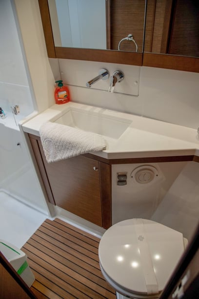 Rogoznica Catamaran Cabine 6  Couchettes 12  Invités 12  13.96 m Numéro de l'annonce: #16294 4