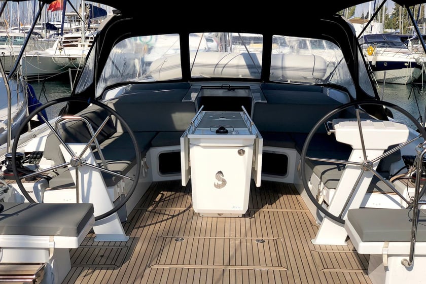 Athens Sailboat 6 cabin 12 berths 12 guests 15.94 m Listing Number: #16299 4