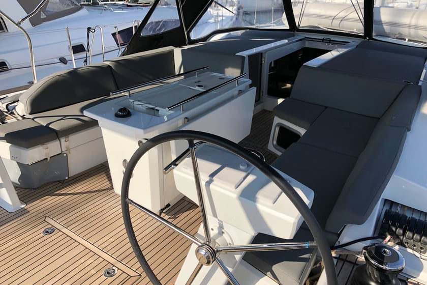 Athens Sailboat 6 cabin 12 berths 12 guests 15.94 m Listing Number: #16299 5