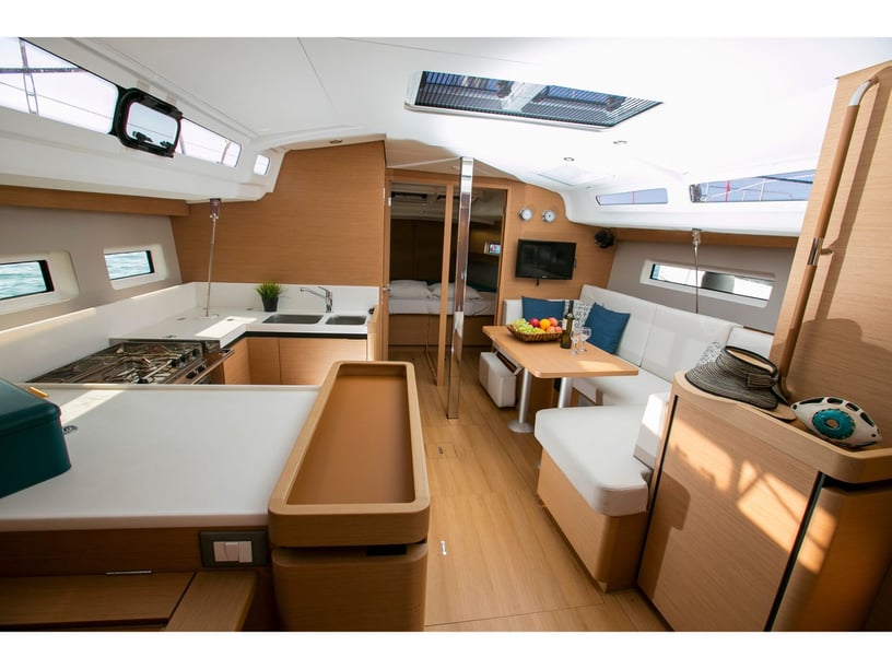 Volos - Platania Sailboat 4 cabin 10 berths 10 guests 13.39 m Listing Number: #16315 2