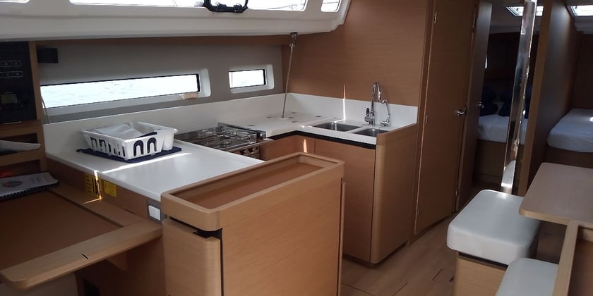 Palamos Sailboat 4 cabin 10 berths 12 guests 13 m Listing Number: #16331 3