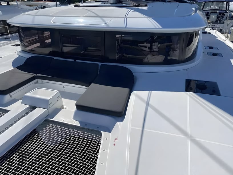 Portisco Catamaran 6 cabin 12 berths 12 guests 13.99 m Listing Number: #16351 4