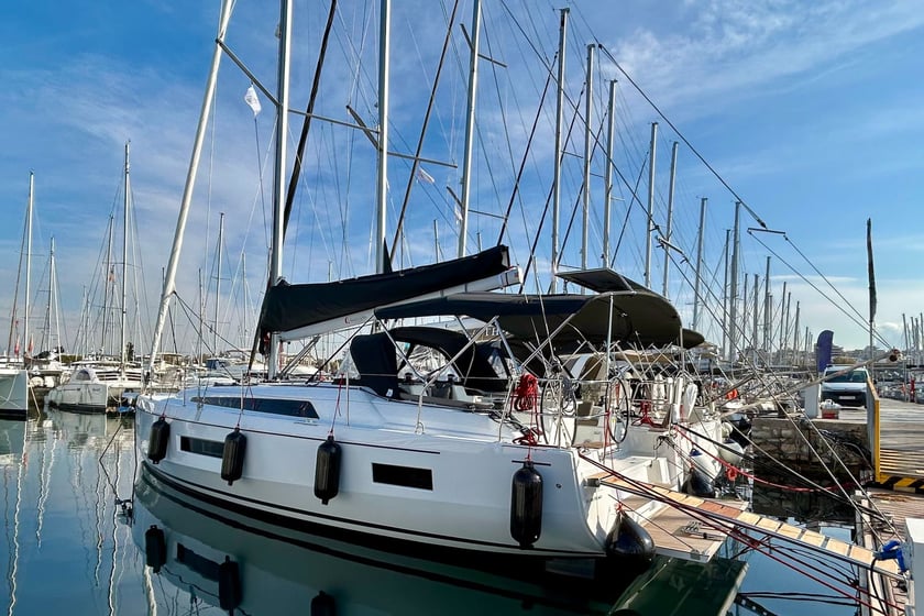 Gouvia Velero Cabina 4  10  literas 10  invitados 12.87 m Número de anuncio: #16378 4