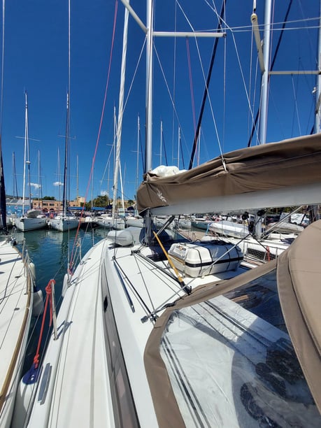 Palma di Maiorca Barca a vela cabina 3  cuccette 8  8  ospiti 12.35 m Numero dell'inserzione: #16432 3