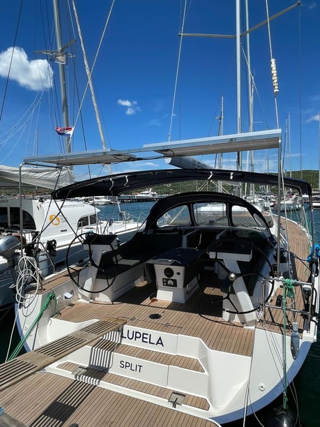 Punat Sailboat 5 cabin 12 berths 12 guests 16.75 m Listing Number: #16440 3