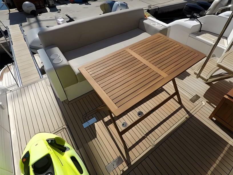 Sibenik Yacht à moteur Cabine 3  Couchettes 8  Invités 8  15.64 m Numéro de l'annonce: #16441 5