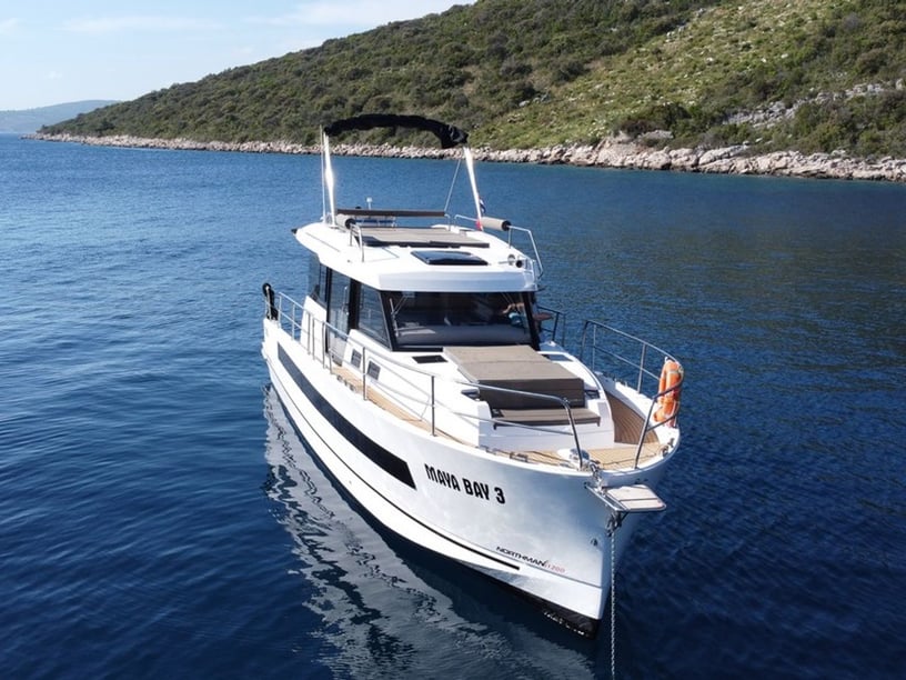 Kaštel Gomilica Motorboot Cabine 3  8  slaapplaatsen 8  gasten 11.66 m Lijstnummer: #16448 5