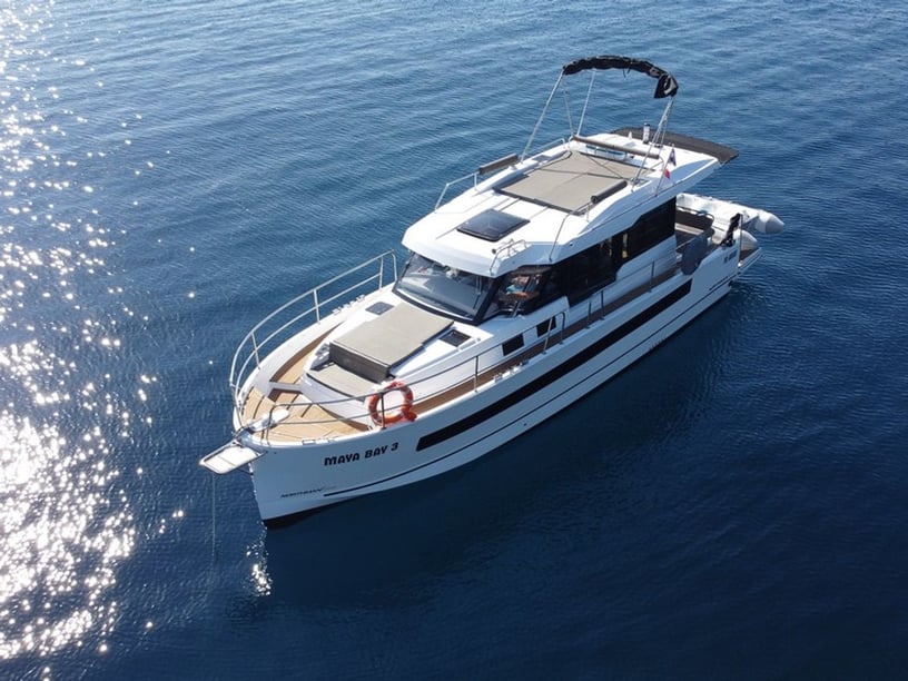 Split Motorboat 3 cabin 8 berths 8 guests 11.66 m Listing Number: #16448