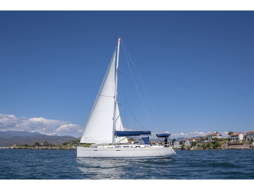 Fethiye Sailboat 3 cabin 6 berths 7 guests 12.9 m Listing Number: #16477 3