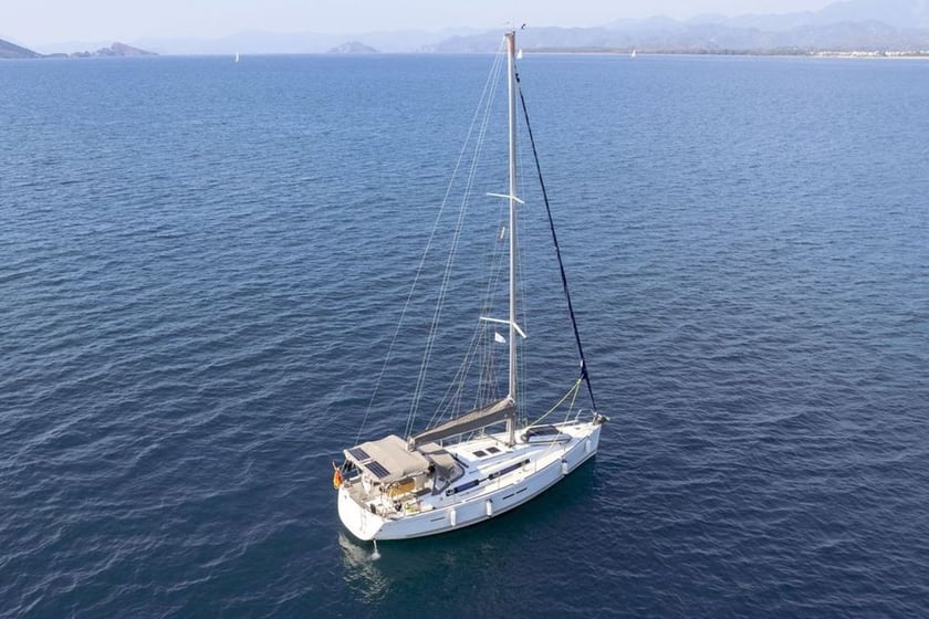 Gocek Zeilboot Cabine 3  6  slaapplaatsen 6  gasten 12.17 m Lijstnummer: #16478 3