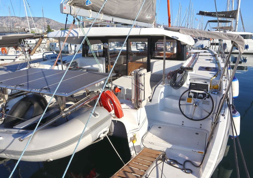 Tourlos Catamaran Cabine 5  8  slaapplaatsen 8  gasten 11.33 m Lijstnummer: #16498 5