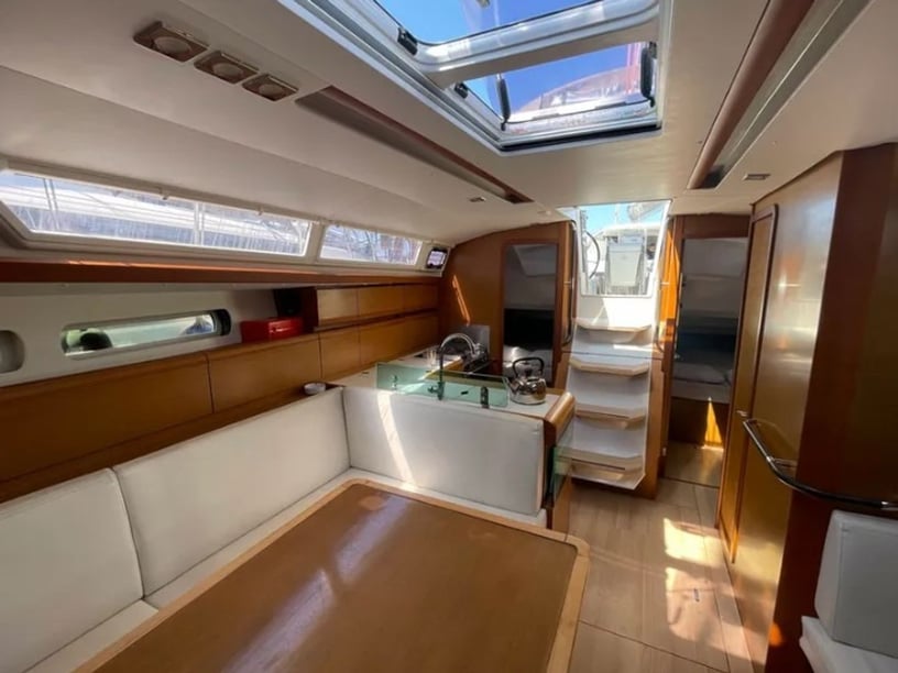 Paros Zeilboot Cabine 3  8  slaapplaatsen 8  gasten 12.5 m Lijstnummer: #16576 2