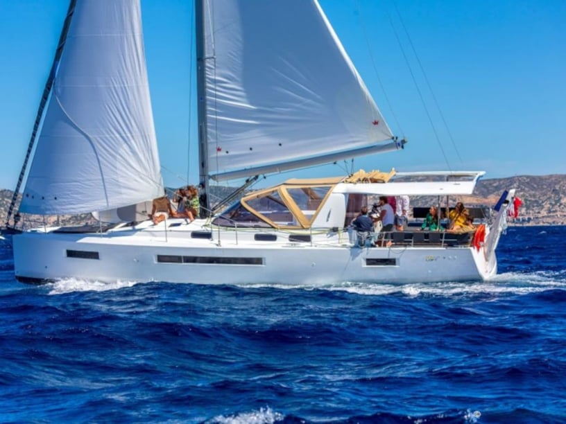 Tivat Yelkenli 7 kabin Konaklama 12 kişi Seyir 12 kişi 14 m İlan No: #16655