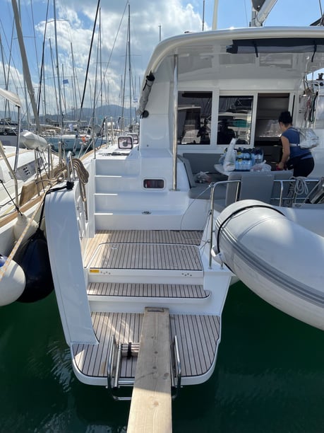 Lefkada Catamaran 4 cabin 10 berths 10 guests 11.88 m Listing Number: #16698 3