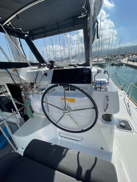 Lefkada Catamaran 4 cabin 10 berths 10 guests 11.88 m Listing Number: #16698 5