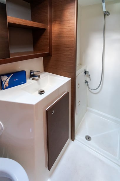 Olbia Catamarán Cabina 4  12  literas 12  invitados 12.94 m Número de anuncio: #16725 4