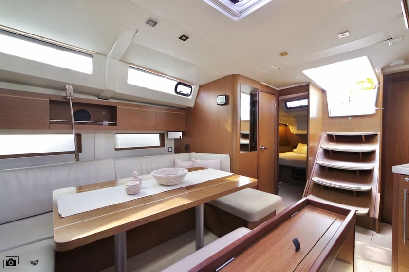 Puntone Velero Cabina 5  12  literas 12  invitados 14.6 m Número de anuncio: #16731 5