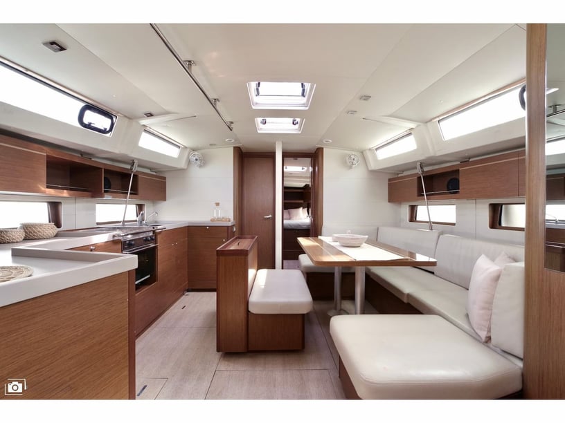 Puntone Velero Cabina 5  12  literas 12  invitados 14.6 m Número de anuncio: #16731 3